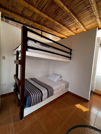 Imagen de la habitación del Hotel Gamora Playa. Foto 19