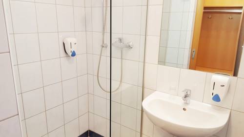 Imagen de la habitación del Hotel G&k. Foto 8