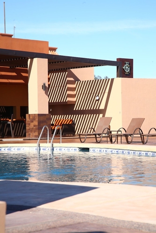 Imagen de la piscina del Hotel Gandara Hermosillo. Foto 16