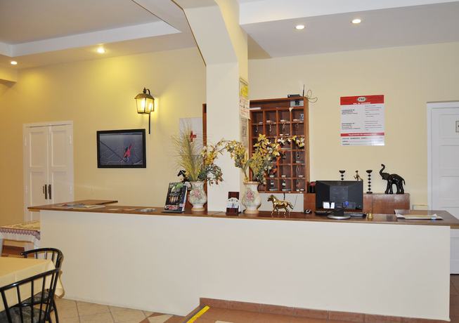Imagen de los interiores del Hotel Gandia. Foto 19