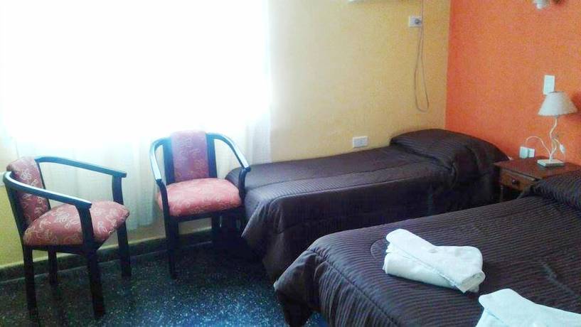 Imagen de la habitación del Hotel Gandia. Foto 16