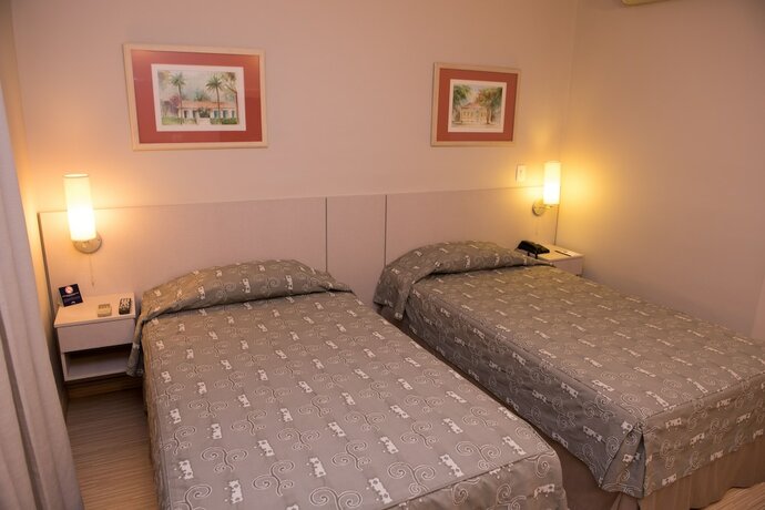 Imagen de la habitación del Hotel Gandini. Foto 17