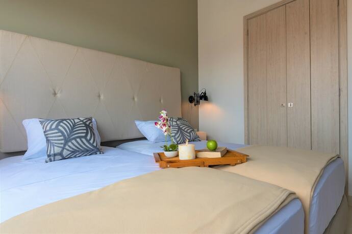 Imagen de la habitación del Hotel Ganem Lifestyle Suites. Foto 13