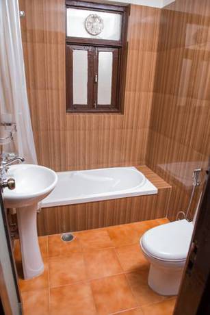 Imagen de la habitación del Hotel Ganesh Himal. Foto 4