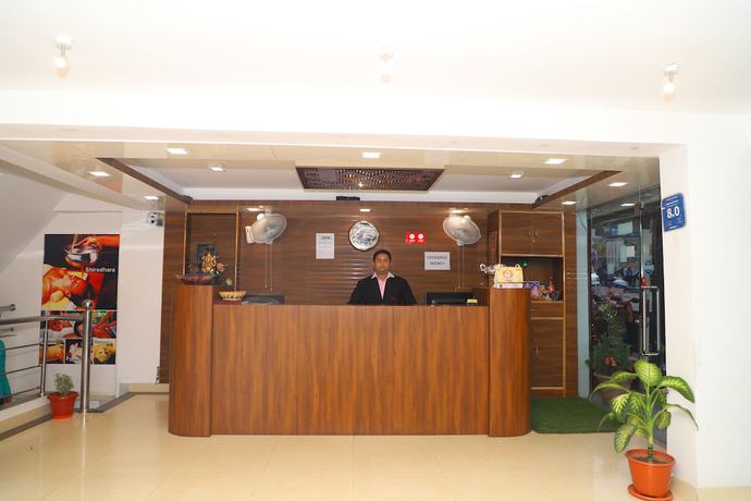 Imagen de los interiores del Hotel Ganesha Inn Ganga View. Foto 20