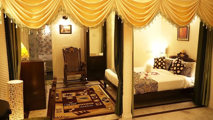 Imagen de la habitación del Hotel Ganesha Palace. Foto 10