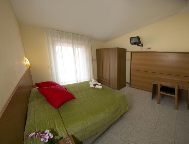Imagen de la habitación del Hotel Ganfo. Foto 11