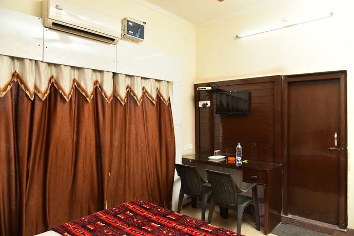 Imagen de la habitación del Hotel Ganga Basin. Foto 4