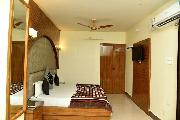 Imagen de la habitación del Hotel Ganga Basin. Foto 8
