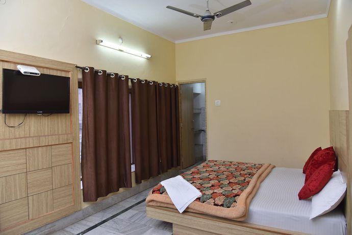 Imagen de la habitación del Hotel Ganga Basin. Foto 17