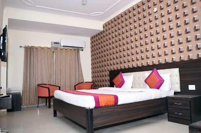 Imagen de la habitación del Hotel Ganga Darshanam Guest House. Foto 6