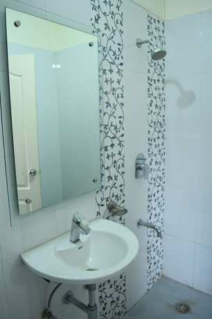 Imagen de la habitación del Hotel Ganga Darshanam Guest House. Foto 8