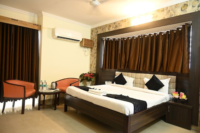 Imagen de la habitación del Hotel Ganga Darshanam Guest House. Foto 13