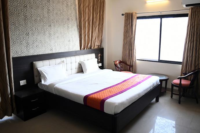 Imagen de la habitación del Hotel Ganga Darshanam Guest House. Foto 16