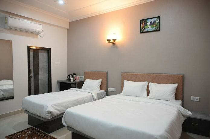 Imagen de la habitación del Hotel Ganga Kaveri. Foto 23