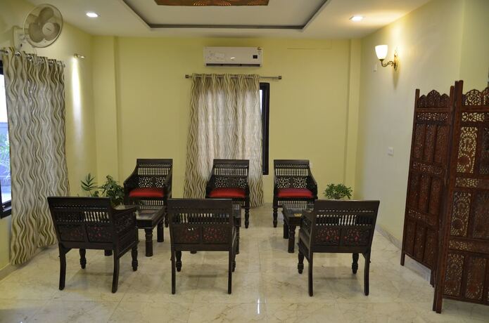 Imagen del bar/restaurante del Hotel Ganga Monastery. Foto 17