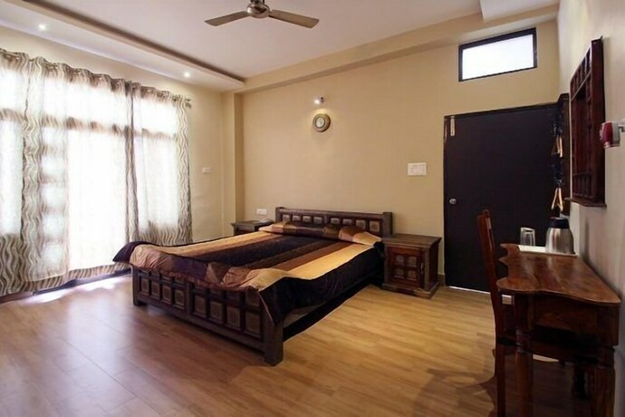 Imagen de la habitación del Hotel Ganga Monastery. Foto 26