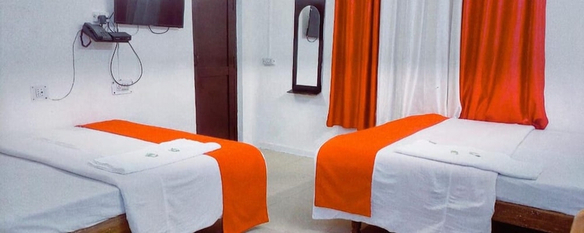 Imagen de la habitación del Hotel Ganga Sagar, Bhatwari. Foto 9