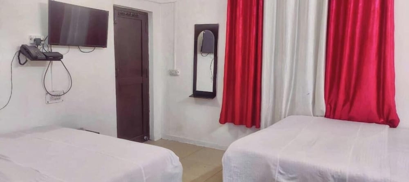Imagen de la habitación del Hotel Ganga Sagar, Bhatwari. Foto 13