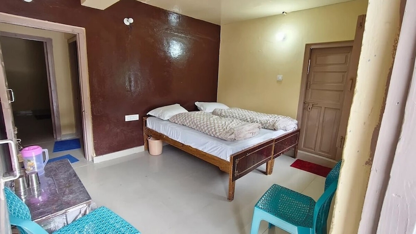 Imagen de la habitación del Hotel Ganga shree. Foto 2