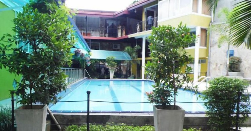 Imagen de la piscina del Hotel Gangaaddara. Foto 17