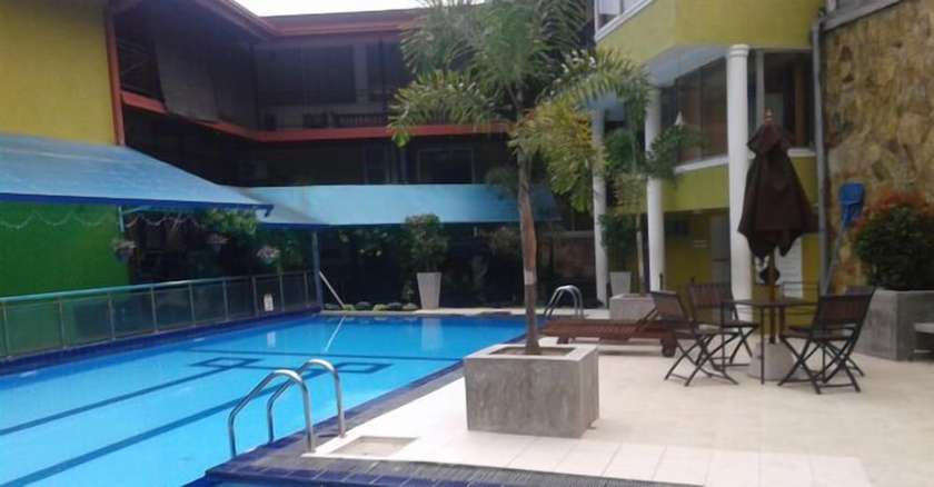 Imagen de la piscina del Hotel Gangaaddara. Foto 18