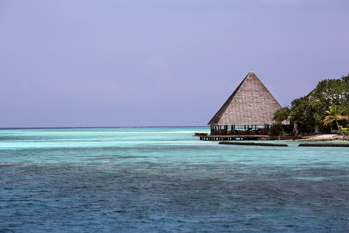 Imagen de los exteriores del Hotel Gangehi Island Resort. Foto 9
