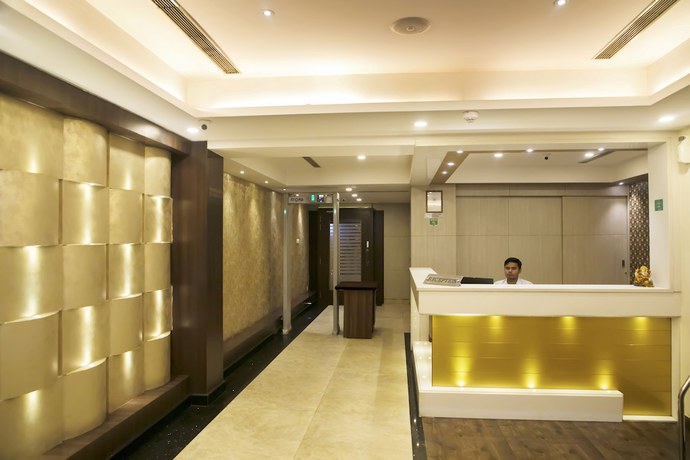 Imagen de los interiores del Hotel Ganges Grand. Foto 19