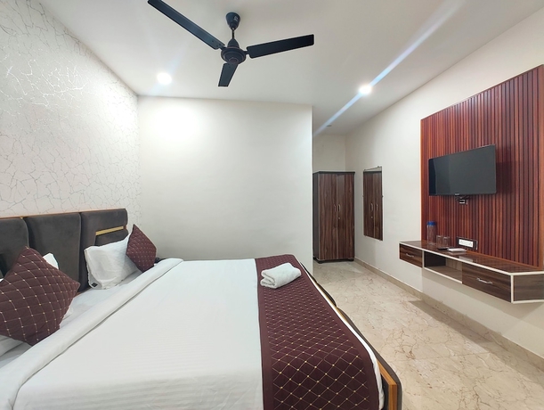 Imagen de la habitación del Hotel Ganges Place Varanasi with free AC. Foto 8