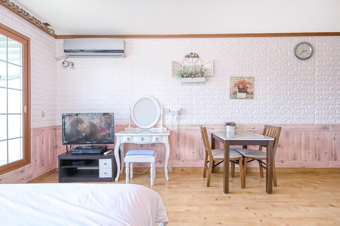 Imagen de la habitación del Hotel Ganghwa Ara Pension. Foto 18