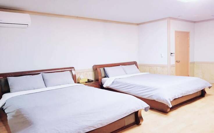 Imagen de la habitación del Hotel Ganghwado Freshia Tourist Hotel. Foto 14