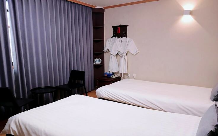 Imagen de la habitación del Hotel Ganghwado Freshia Tourist Hotel. Foto 15
