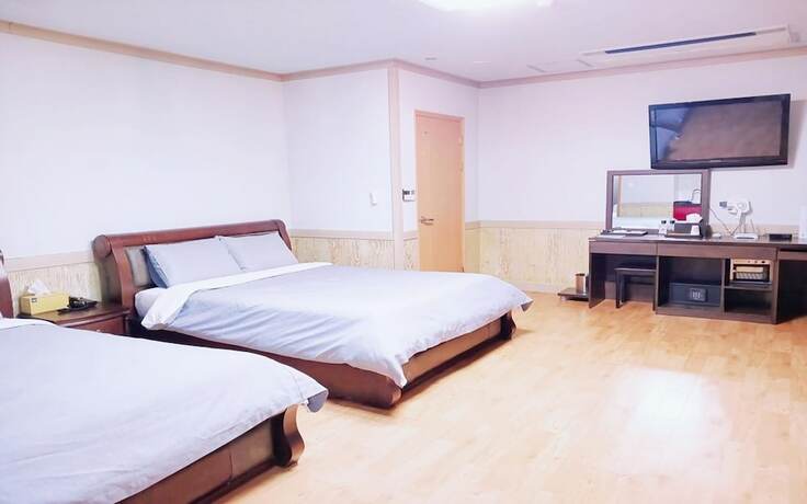 Imagen de la habitación del Hotel Ganghwado Freshia Tourist Hotel. Foto 19
