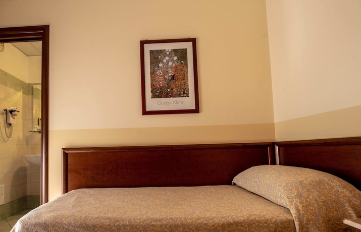 Imagen de la habitación del Hotel Gangi. Foto 3
