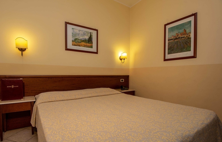 Imagen de la habitación del Hotel Gangi. Foto 6