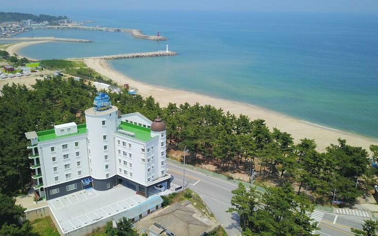 Imagen general del Hotel Gangneung Gyeongpodae La Mer. Foto 3