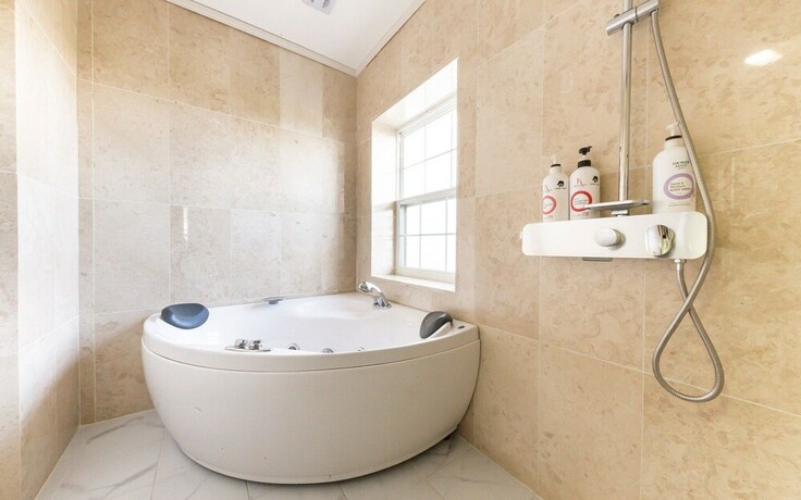 Imagen de la habitación del Hotel Gangneung Gyeongpodae La Mer. Foto 15
