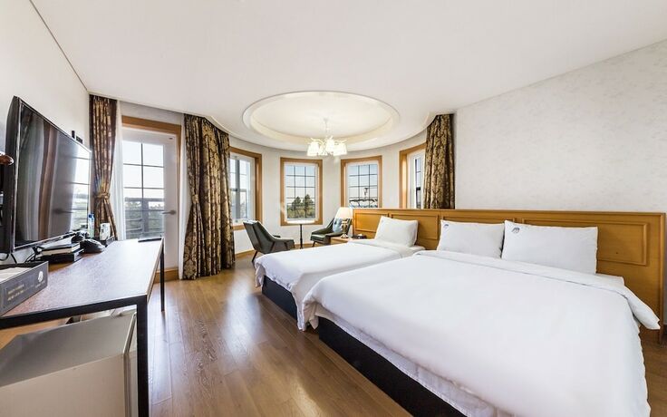Imagen de la habitación del Hotel Gangneung Gyeongpodae La Mer. Foto 21