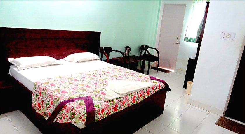 Imagen de la habitación del Hotel Gangotri, Haridwar. Foto 8