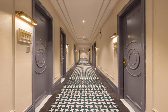 Imagen de los interiores del Hotel Gangrun East Asia. Foto 9