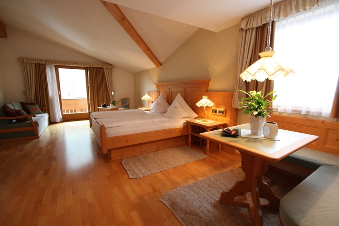 Imagen de la habitación del Hotel Ganis Resort. Foto 3