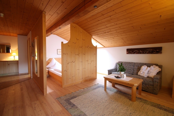 Imagen de la habitación del Hotel Ganis Resort. Foto 6