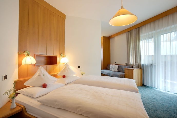 Imagen de la habitación del Hotel Ganis Resort. Foto 14