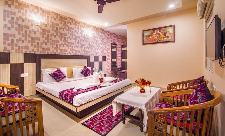 Imagen de la habitación del Hotel Ganpati Palace, Mathura. Foto 7