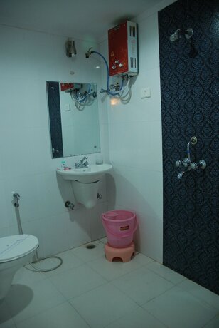 Imagen de la habitación del Hotel Ganpati Palace, Mathura. Foto 8