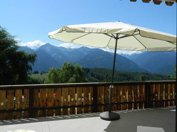 Imagen de la habitación del Hotel Ganzaie. Foto 2