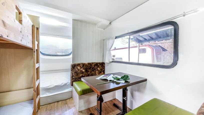 Imagen de la habitación del Hotel Gapeyong Unak Holiday Caravan. Foto 12