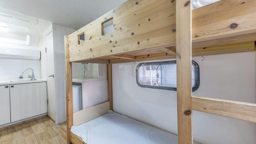 Imagen de la habitación del Hotel Gapeyong Unak Holiday Caravan. Foto 21