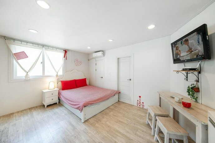 Imagen general del Hotel Gapyeong Bom Kids Gajok Spa Pension. Foto 2