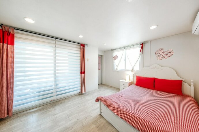 Imagen general del Hotel Gapyeong Bom Kids Gajok Spa Pension. Foto 9